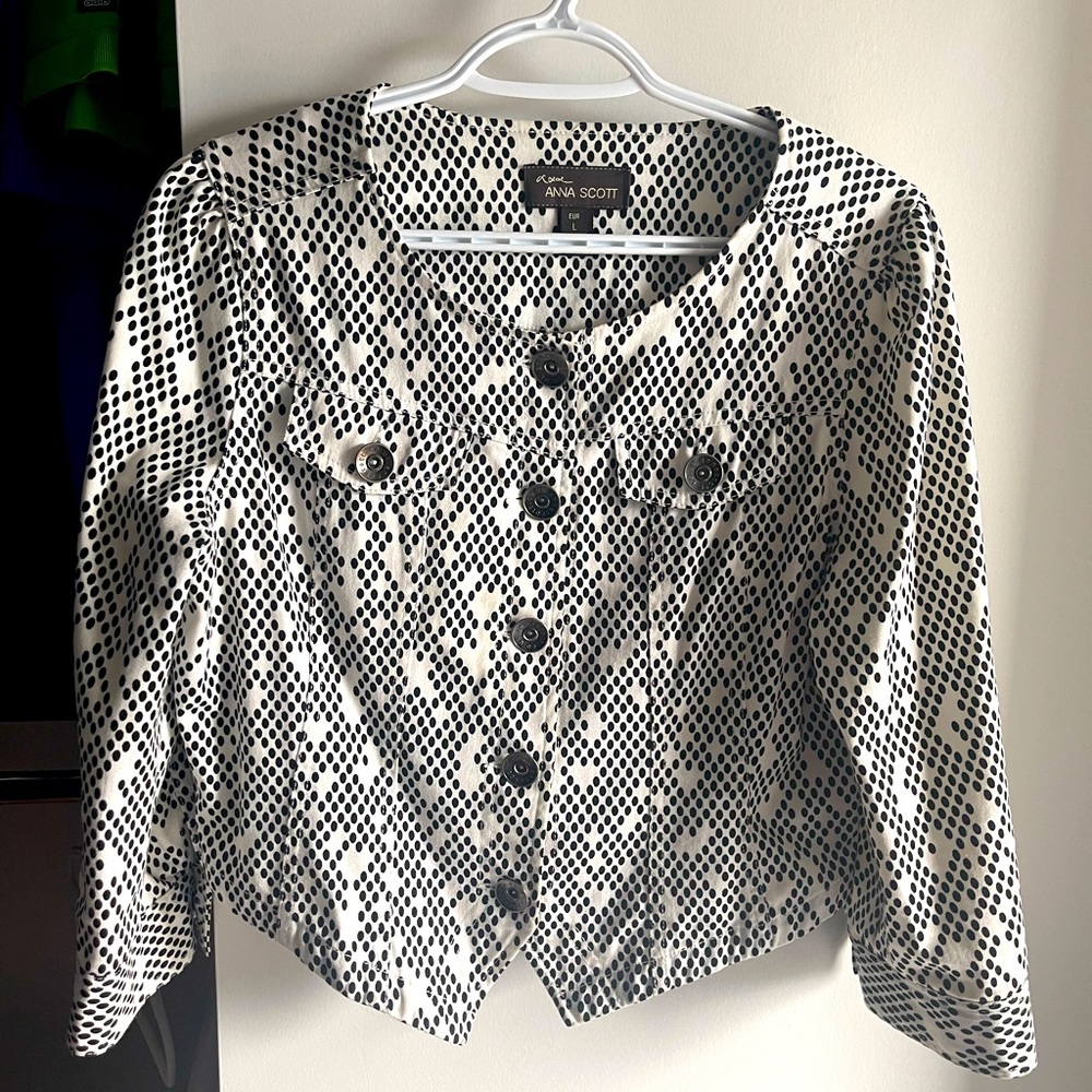 Anna Scott short blazer jacket